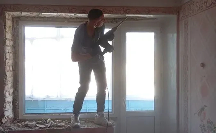 Демонтажні роботи копка траншей вигрібних ям , монтаж труб каналізації Демонтажні роботи копка траншей вигрібних ям , монтаж труб каналізації