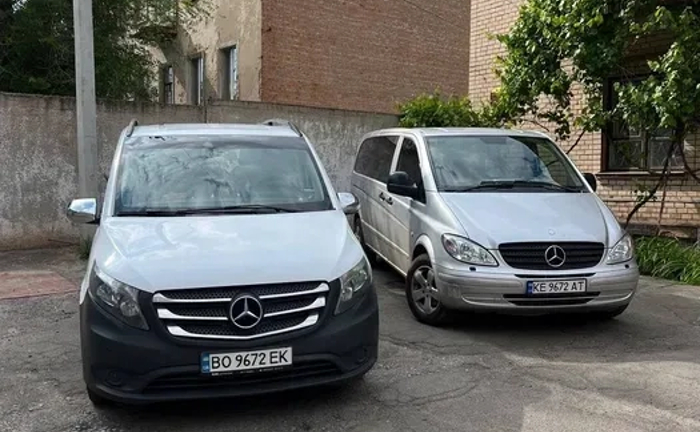 Замовлення авто з водієм Україна весілля корпоративи/відпочинк