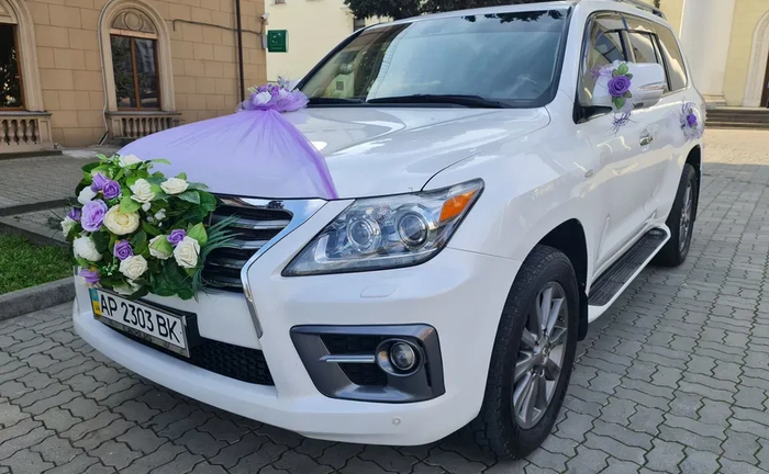 LEXUS Lx570. Автомобіль на весілля LEXUS Lx570. Автомобіль на весілля