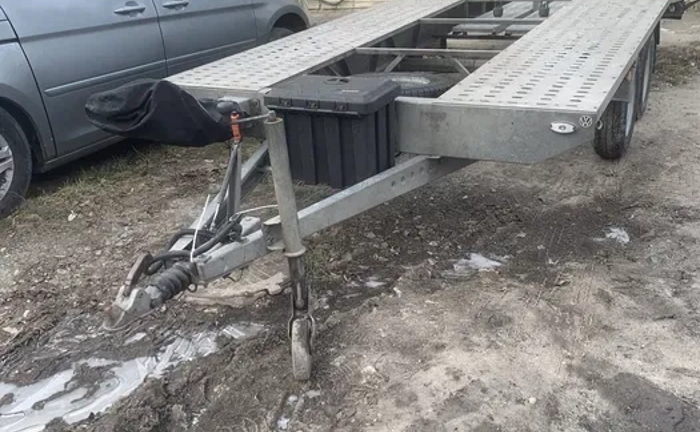 Лавета дноскатна без бортів 800₴