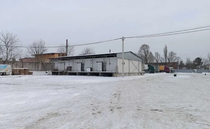 Комерційний морозильний склад (можливі стоянка, сухі склади) Комерційний морозильний склад (можливі стоянка, сухі склади)