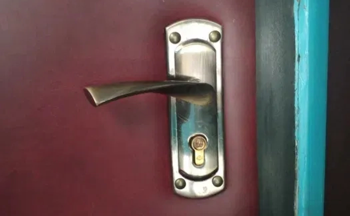 Аварійне відкриття замків Розтин дверей, авто, сейфів. Ремонт замку Аварійне відкриття замків Розтин дверей, авто, сейфів. Ремонт замку