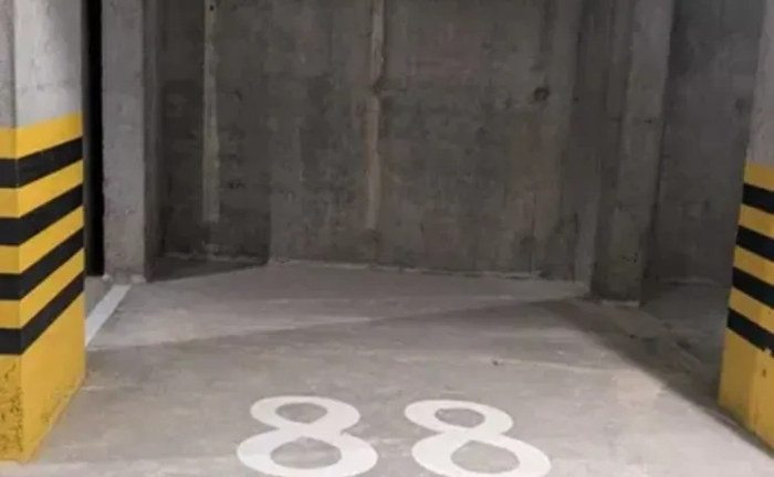 Місце в підземному паркінгу для вашого авто