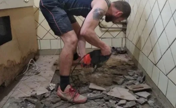 Проводимо демонтажні роботи.Демонтаж плитки,стін,стяжки,штукатурки т.д Проводимо демонтажні роботи.Демонтаж плитки,стін,стяжки,штукатурки т.д