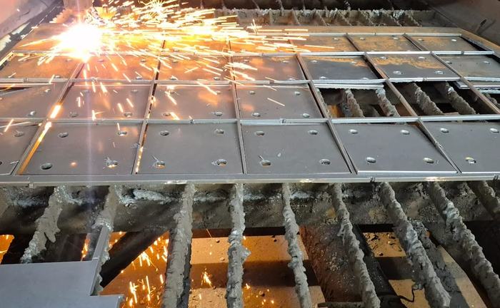 плазмовий крій листового металу товщиною до 35 мм