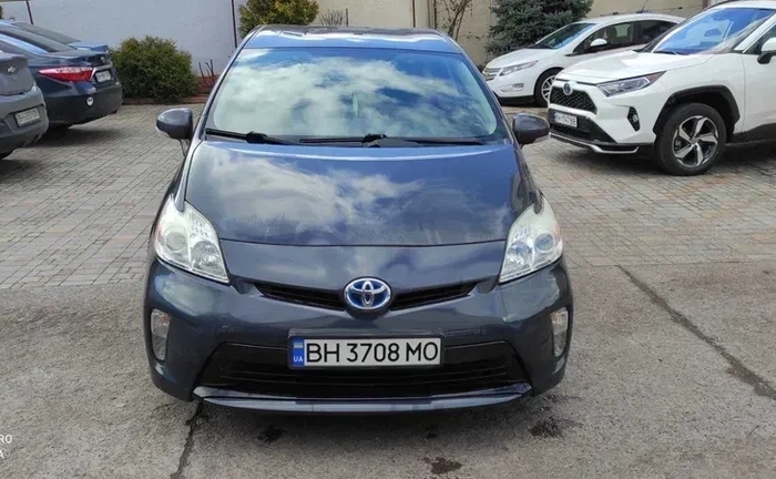 TOYOTA PRIUS 30 гібрид 2014 супер ціна 570 гр день