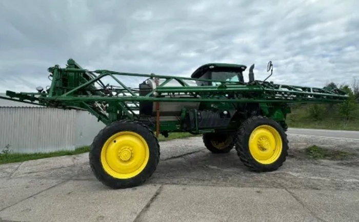 Обприскувач John Deere — готовий до поля