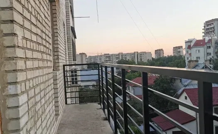 Перила з металу на балкон або лоджію, зварювання під вас