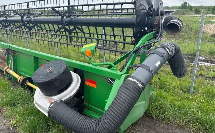 Жниварка 630F ( 9,1 м ) послуги Жниварка 630F ( 9,1 м ) послуги