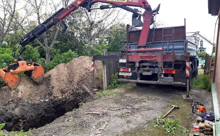 Кран маніпулятор самосвал ковш