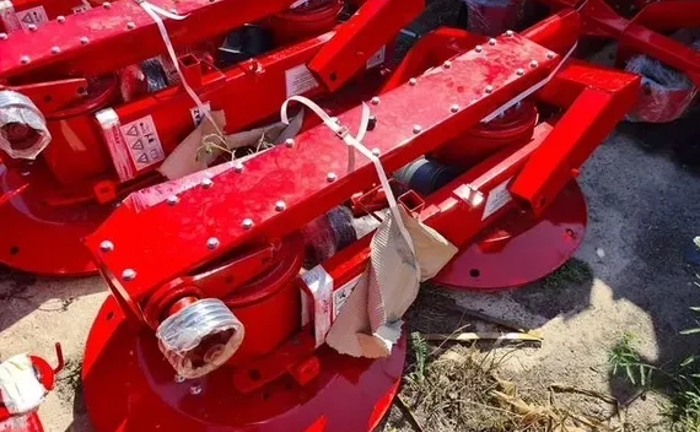 Косарка для поля: надійна та готова Косарка для поля: надійна та готова