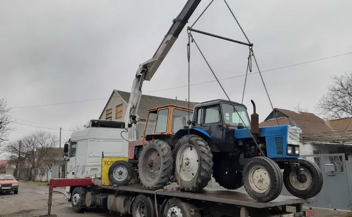 Послуги крана-маніпулятора | Перевезення будматеріалів, техніки, контейнерів