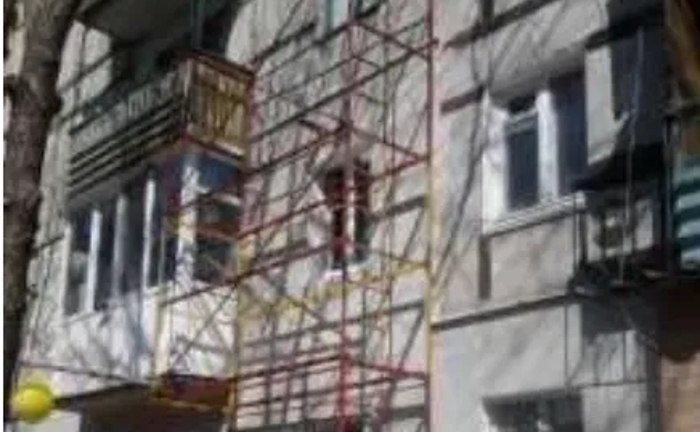 Пересувні будівельні риштування (вишка тура) Є доставка Пересувні будівельні риштування (вишка тура) Є доставка