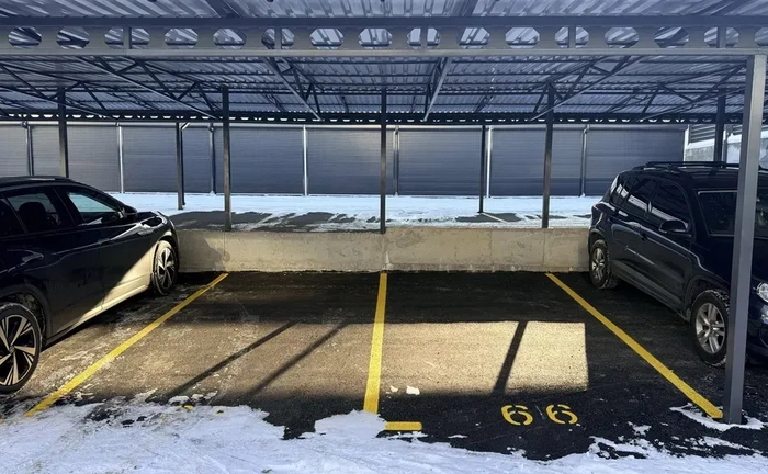 Паркомісце в новому кооперативі на закритій охоронюваній території