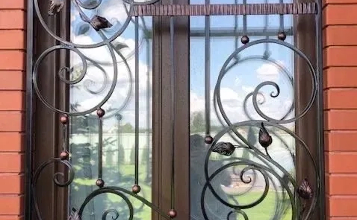 Металеві вироби, художня кавка, решітки, сходи, ворота та інше