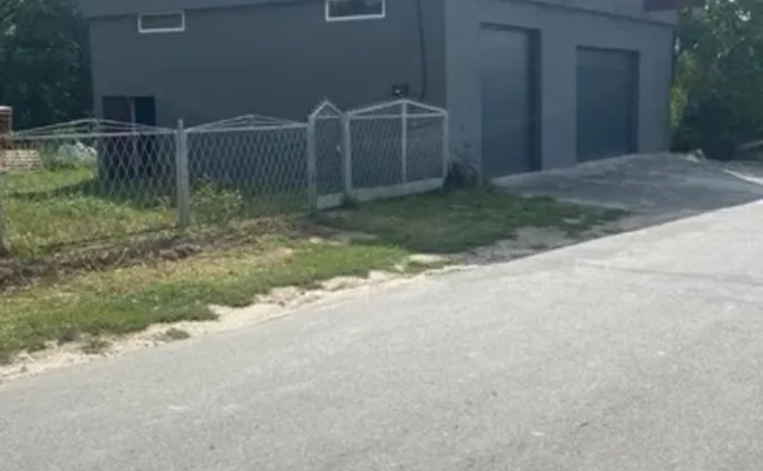 Просторий гараж під СТО чи майстерню