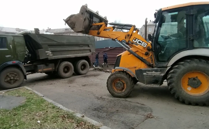Перевезення вантажів самоскидами КАМАЗ Перевезення вантажів самоскидами КАМАЗ