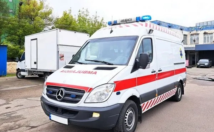 146 Авто швидкої допомоги для зйомок кіно кліпів відео роликів 146 Авто швидкої допомоги для зйомок кіно кліпів відео роликів