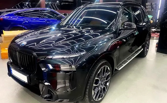 182 BMW X7 40D 2024 позашляховик без водія 182 BMW X7 40D 2024 позашляховик без водія