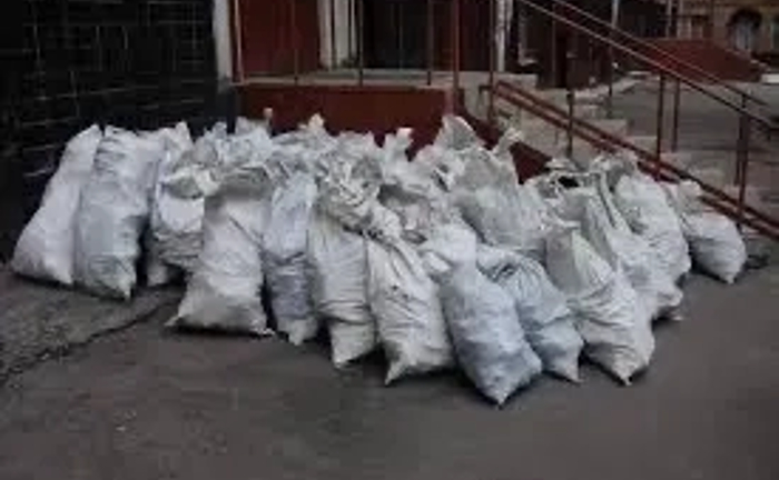 Вивіз сміття, з вантажниками / вывоз мусора, услуги грущиков Вивіз сміття, з вантажниками / вывоз мусора, услуги грущиков