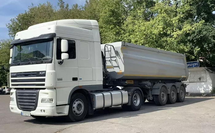 Потужний Самоскид DAF XF 105 460