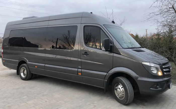 Замовлення пасажирського мікроавтобуса Mercedes Sprinter 516 з водієм Замовлення пасажирського мікроавтобуса Mercedes Sprinter 516 з водієм