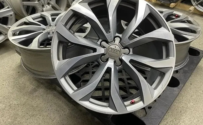 Порошкове Фарбування Дисків: Ідеальний Вигляд та Захист від Корозії.