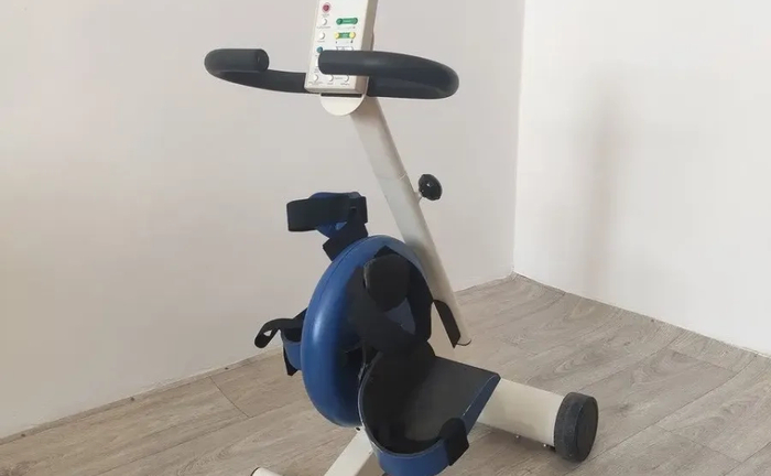 Ортопедичний пристрій для відновлення ніг Мотомед віва 1