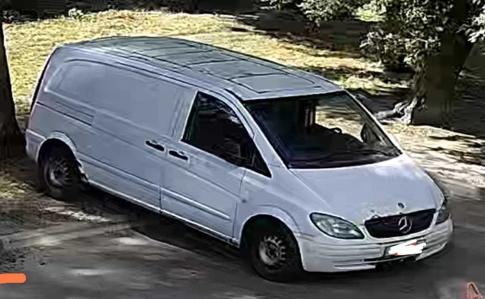 Бус вантажний Київ з помічником, Нивки тільки містом Бус вантажний Київ з помічником, Нивки тільки містом