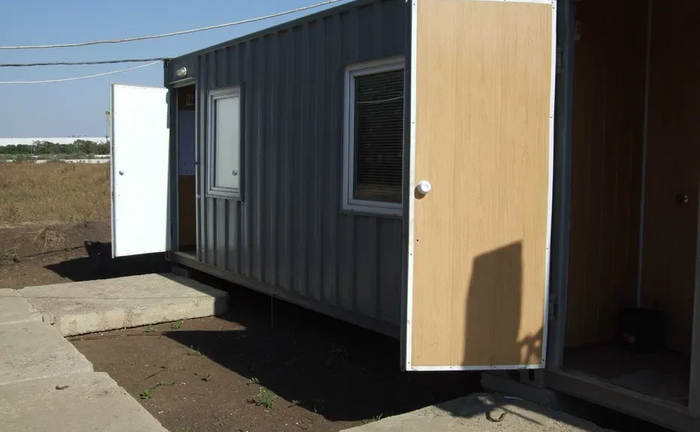 Побутівка на базі контейнера для тимчасового проживання Побутівка на базі контейнера для тимчасового проживання
