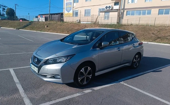 Електромобіль Nissan leaf 62kw