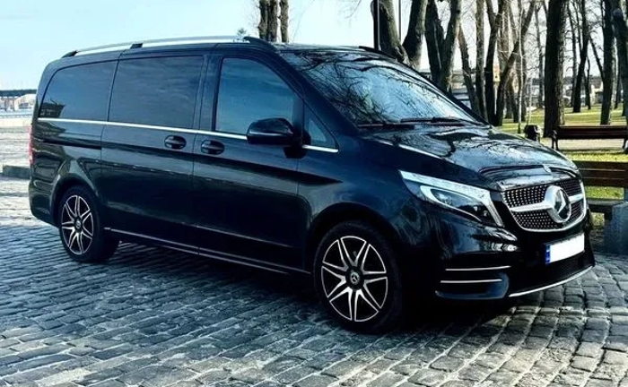 074 Mercedes Benz V Class мікроавтобус на весілля з водієм 074 Mercedes Benz V Class мікроавтобус на весілля з водієм