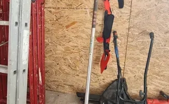 Газонокосарка. Газонокосарка.