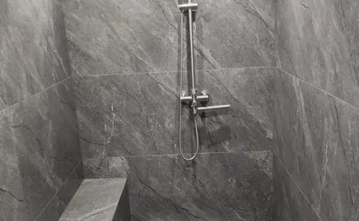 Професійне укладання керамічної плитки (кафелю). Виконання робіт "санвузол під ключ" – від проєкту до фінального оздоблення.