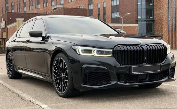 226 BMW 750 LI без водія або з водієм на весілля взяти 226 BMW 750 LI без водія або з водієм на весілля взяти