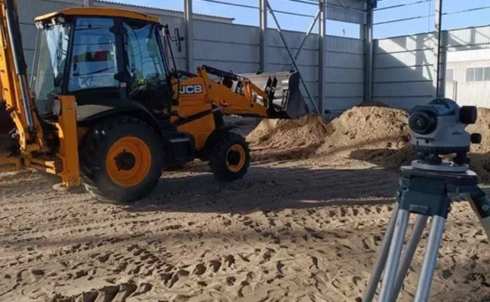 Пропонуємо послуги екскаватора JCB-3CX