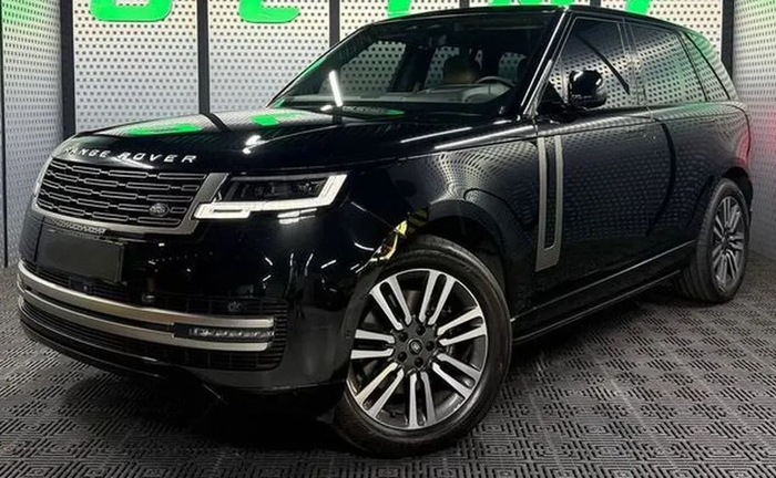 434 Range Rover Vogue NEW без водія 434 Range Rover Vogue NEW без водія