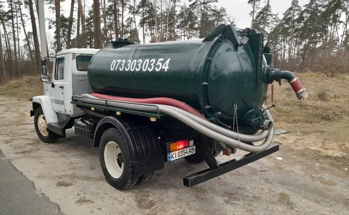 Викачка каналізацій, ям, туалетів, чистка дна асенізатор