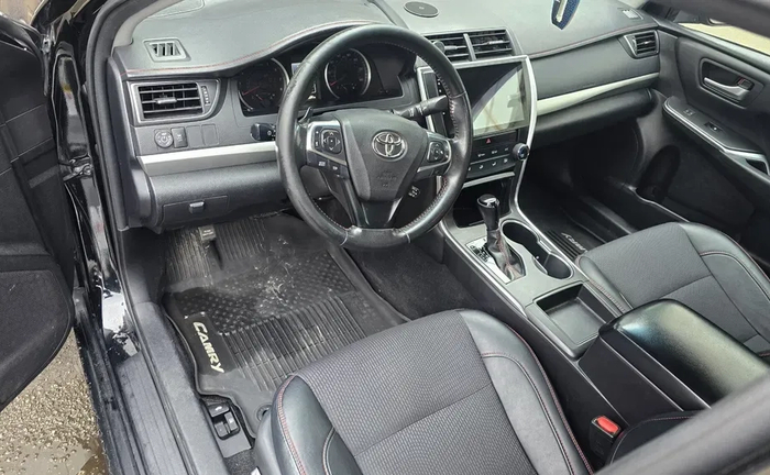 Автомобіль Тойота кемрі Автомобіль Тойота кемрі