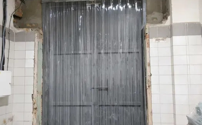 ПВХ - завіси. Виготовимо під ваші розміри. Монтаж. ПВХ - завіси. Виготовимо під ваші розміри. Монтаж.