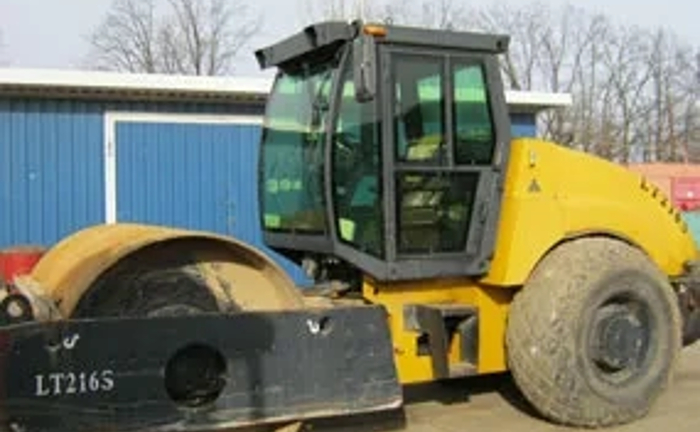 Каток вібраційний, грунтовий Lutong LTD212 (масою 12 т)