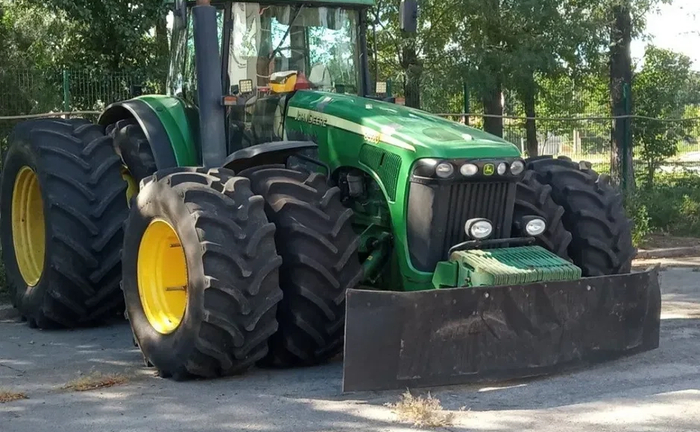 Трактора John Deere 8520 Трактора John Deere 8520
