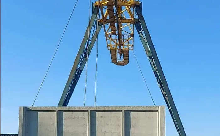 Залізобетонні огорожі, Паркан секційний, Панель П-5В