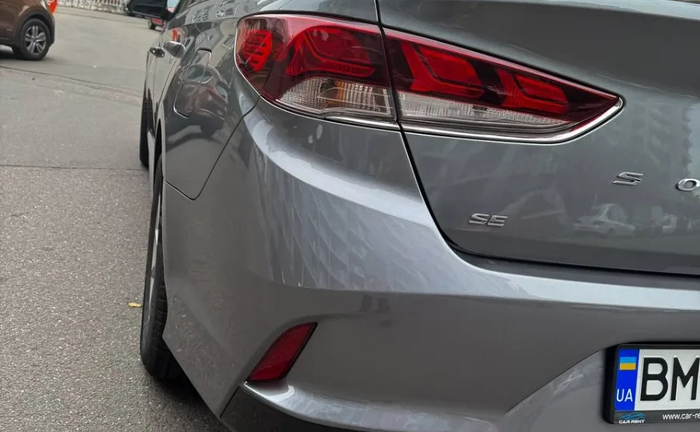 Hyundai Sonata без водія Hyundai Sonata без водія