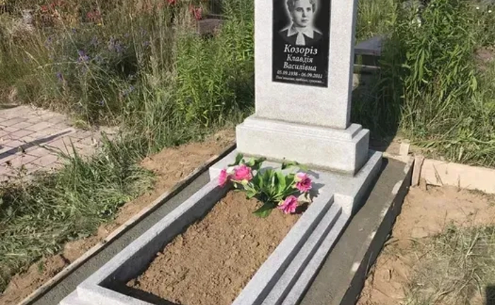 Пам'ятники з мармуровою крихти.Встановлення, реставрація, плитка. Пам'ятники з мармуровою крихти.Встановлення, реставрація, плитка.