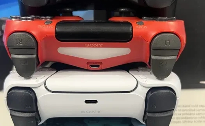 Професійний ремонт та діагностика джойстиків PS/Xbox — швидко і якісно Професійний ремонт та діагностика джойстиків PS/Xbox — швидко і якісно