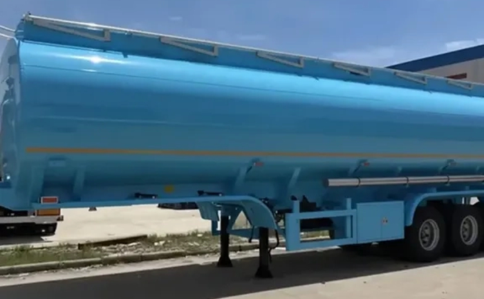 Автоцистерна-оливоз (масловоз) об'ємом 30 м³ Автоцистерна-оливоз (масловоз) об'ємом 30 м³