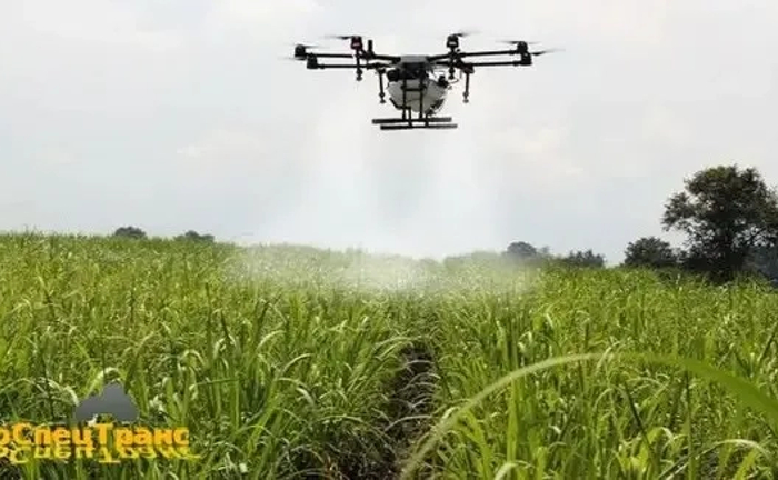 Агродрон для точного обприскування та внесення добрив на полях Агродрон для точного обприскування та внесення добрив на полях