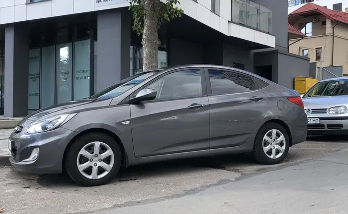 Авто Hyundai Accent Авто Hyundai Accent