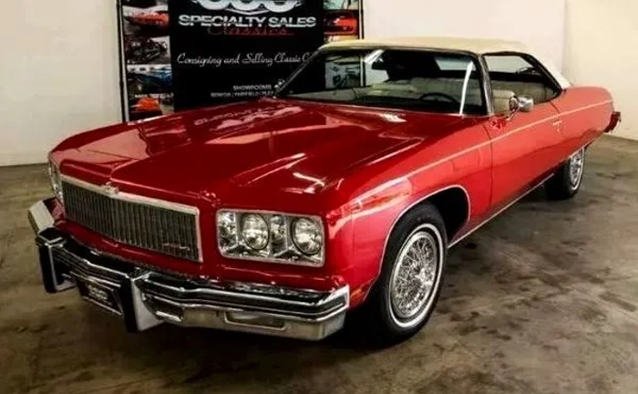 386 Ретро кабріолет Chevrolet Impala на зйомки фотосесію 386 Ретро кабріолет Chevrolet Impala на зйомки фотосесію